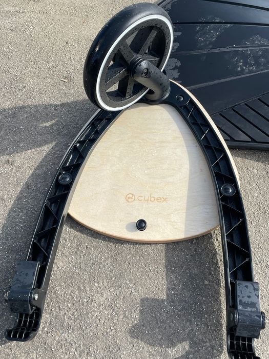 Cybex степенка за второ дете