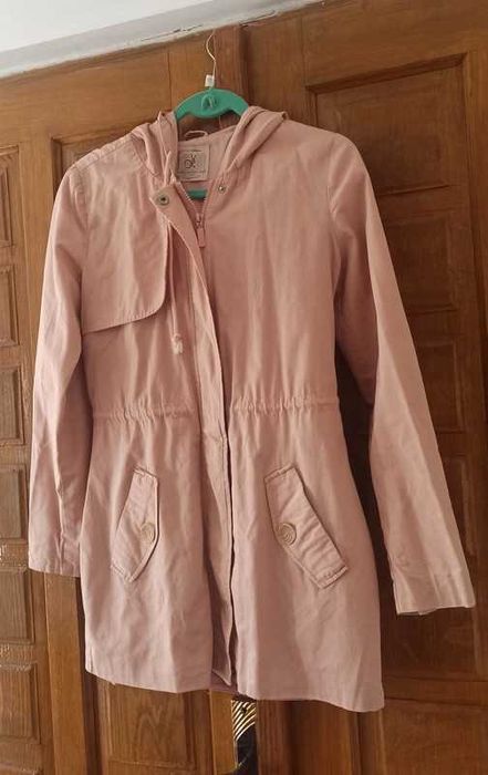 Trenci adolescenți roz