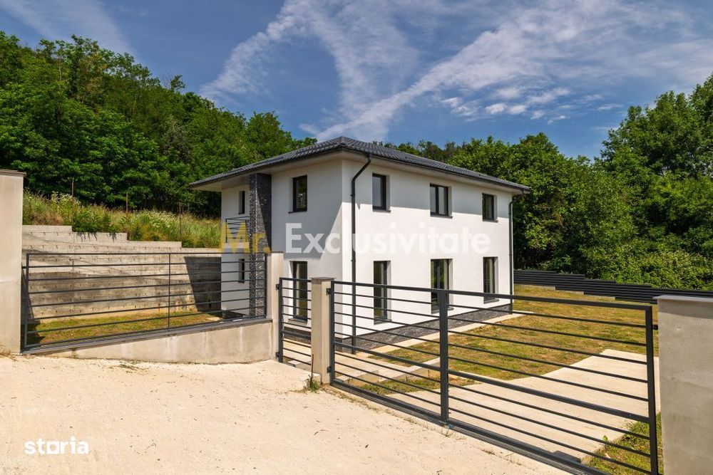 Casă individuală nouă P+1 - 140 mp - Teren 663 mp - Argeșelu