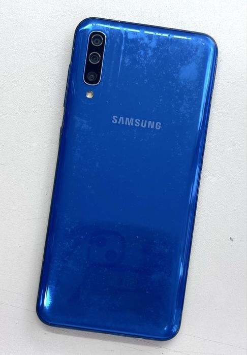 Продам Samsung A50