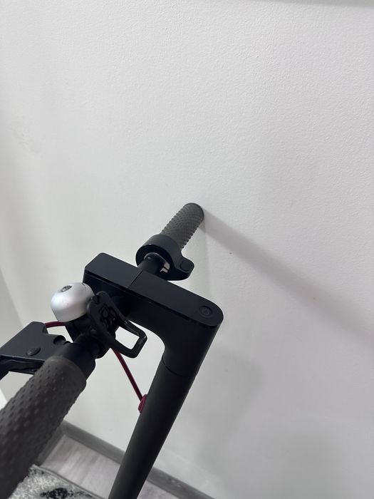 Электросамокат m365