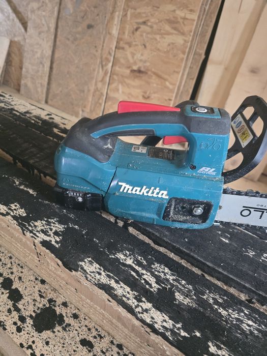 Drujba pe baterii makita