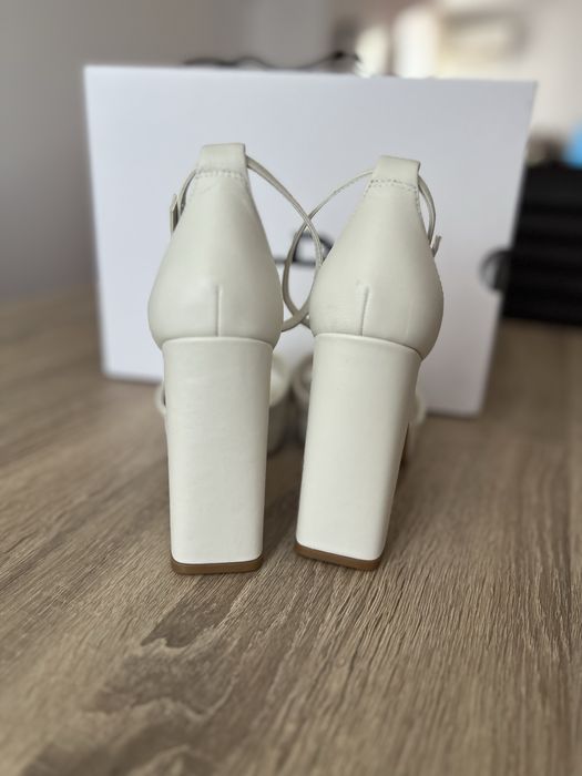 Sandale albe Aldo 39