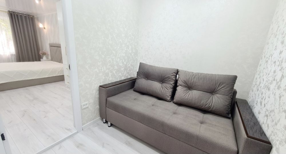 3ком Арбат посуточно. Айбергенова 1Б