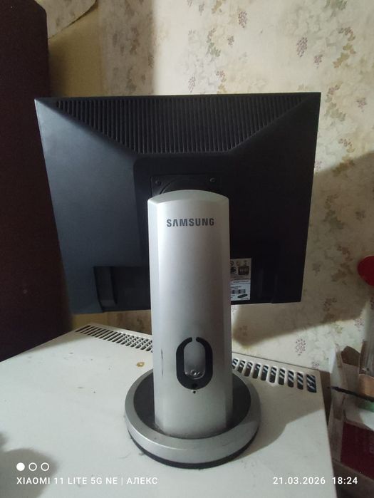 Монитор Samsung 20"