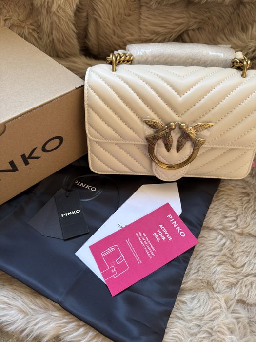 Четири различни Pinko чанти