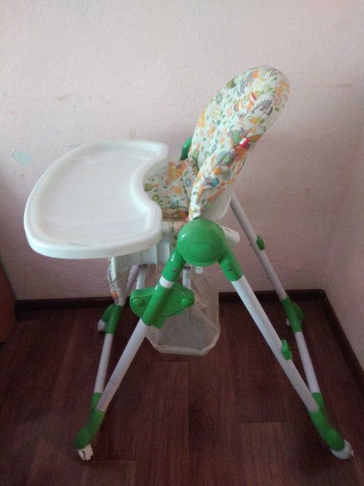 Детский стульчик для кормления