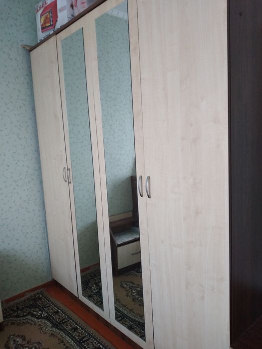 Спальный гарнитур