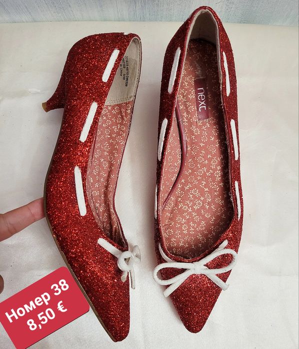 РАЗПРОДАЖБА! Дамски обувки на ток номер 38 на символични цени