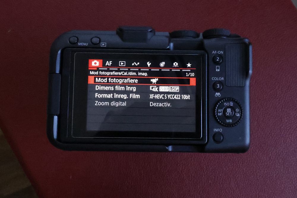 Canon EOS R50 V + RF-S 14-30mm F4-6.3 IS STM + un an garantie