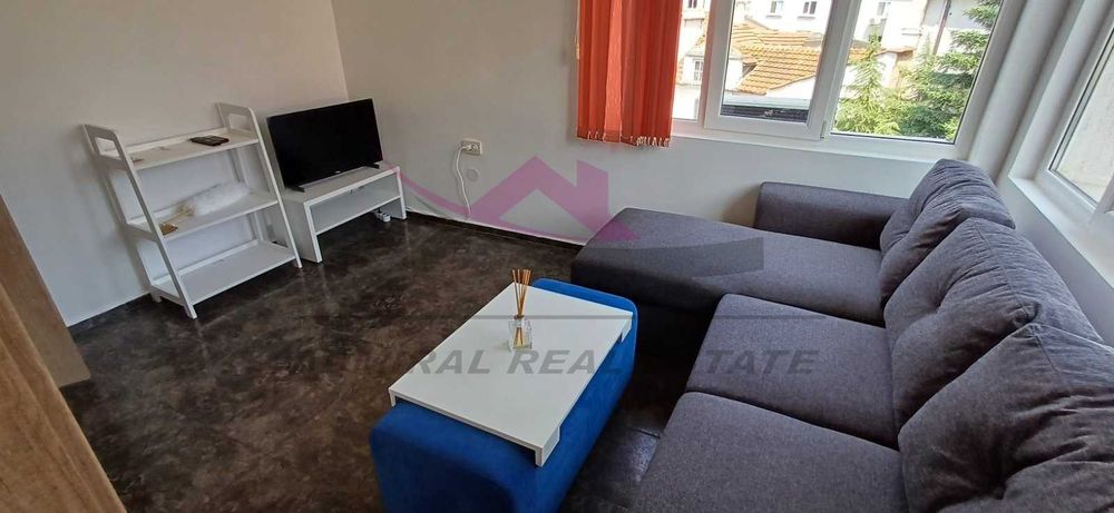Дава се под наем Тристаен апартамент в Варна, Център - 74 кв.м за 600 € - Снимка #3
