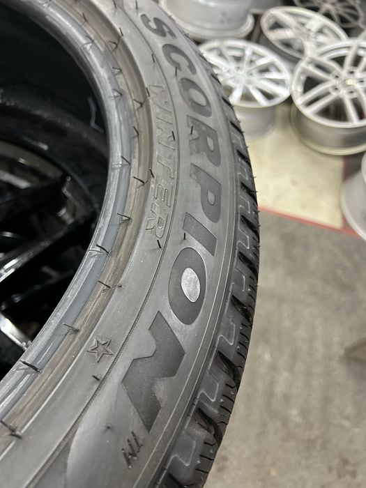 Гуми 255/45/20 Pirelli 4 бр Зимни Дот 3422