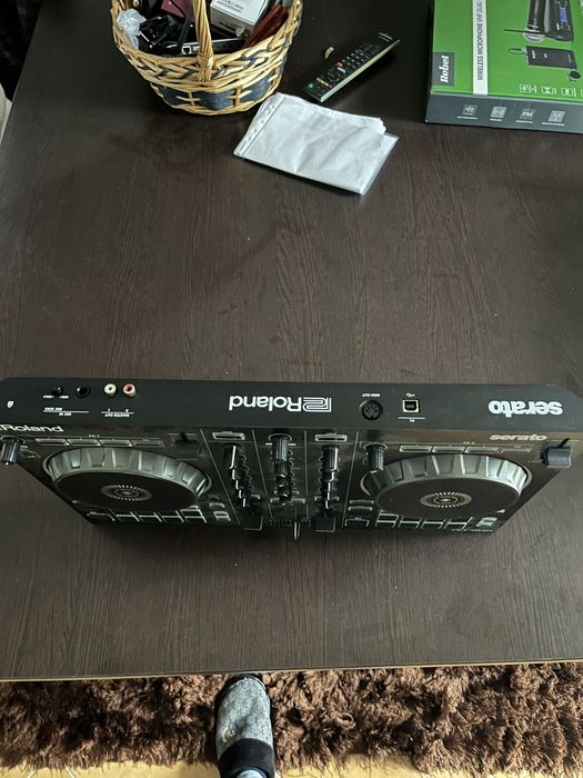 Vand consola dj roland dj 202