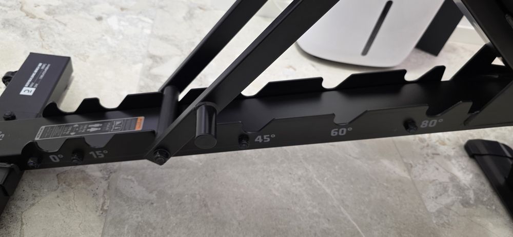 Лежанка за дъмбели