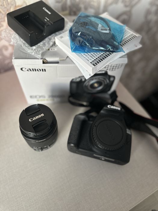Canon EOS 2000D Kit EF-S 18-55 III