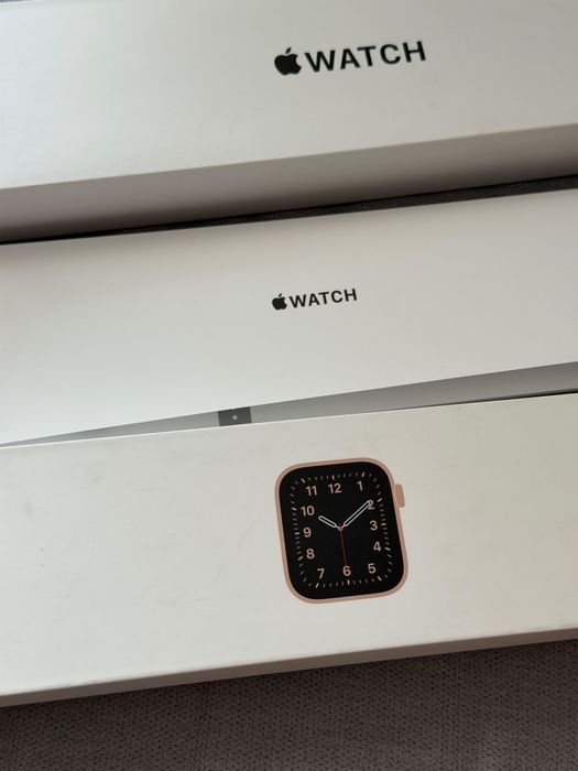 Apple watch SE Rose Gold