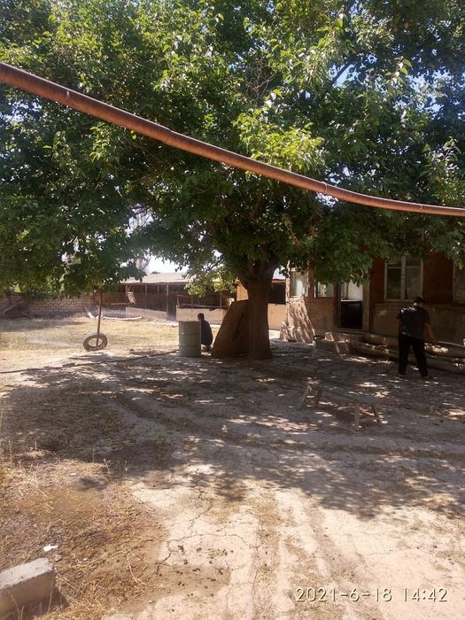 Qushqondi 8.9 sotu 5 xona uy