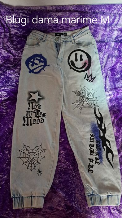 Blugi dama marimea M/L aproape noi