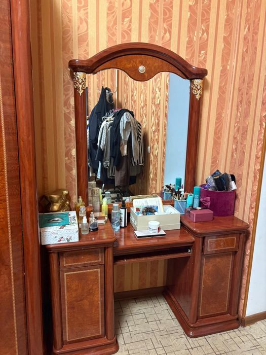 Спальный гарнитур полностью БЕЗ МАТРАСА