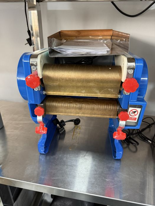 Lag'mon aparat xamir yoyadigan aparat