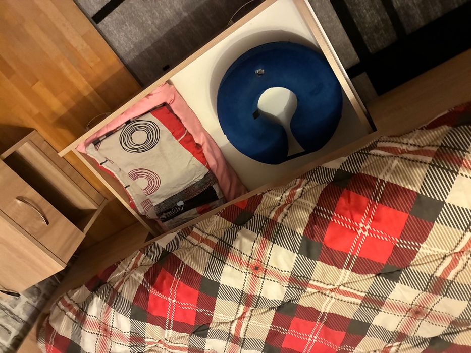 Ново кинг сайз легло спалня 200х160 с матрак нов