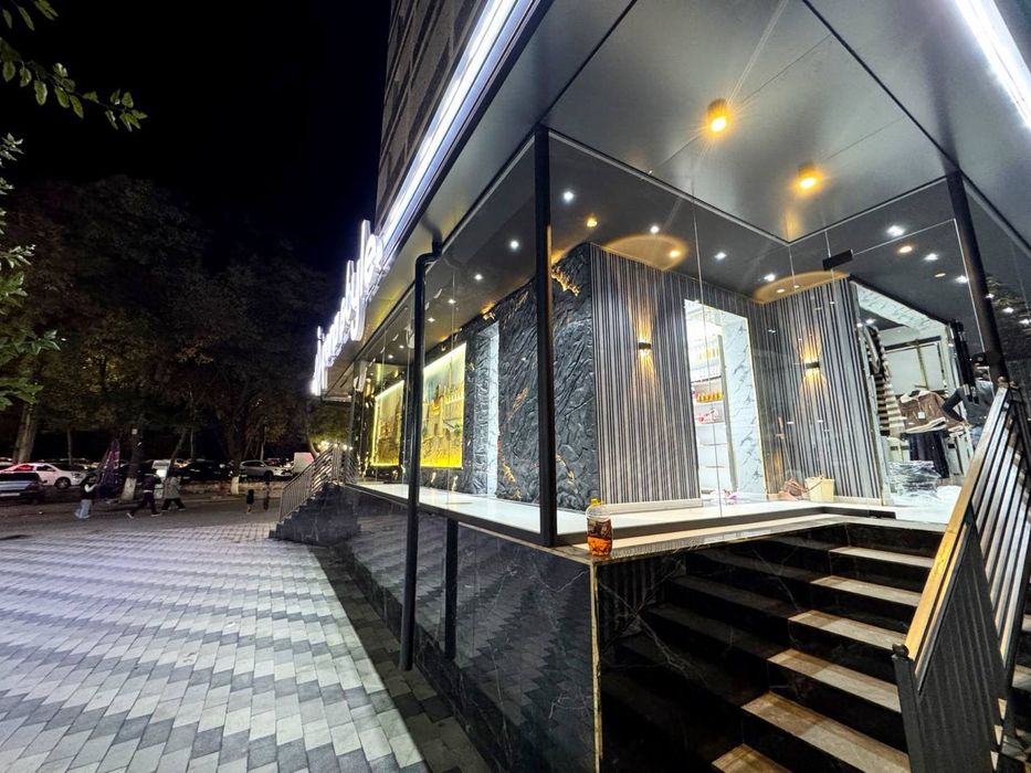 Продаю Чиланзар Метро Нежелое Помещения Вдоль Дороги Места Бомба 85м2