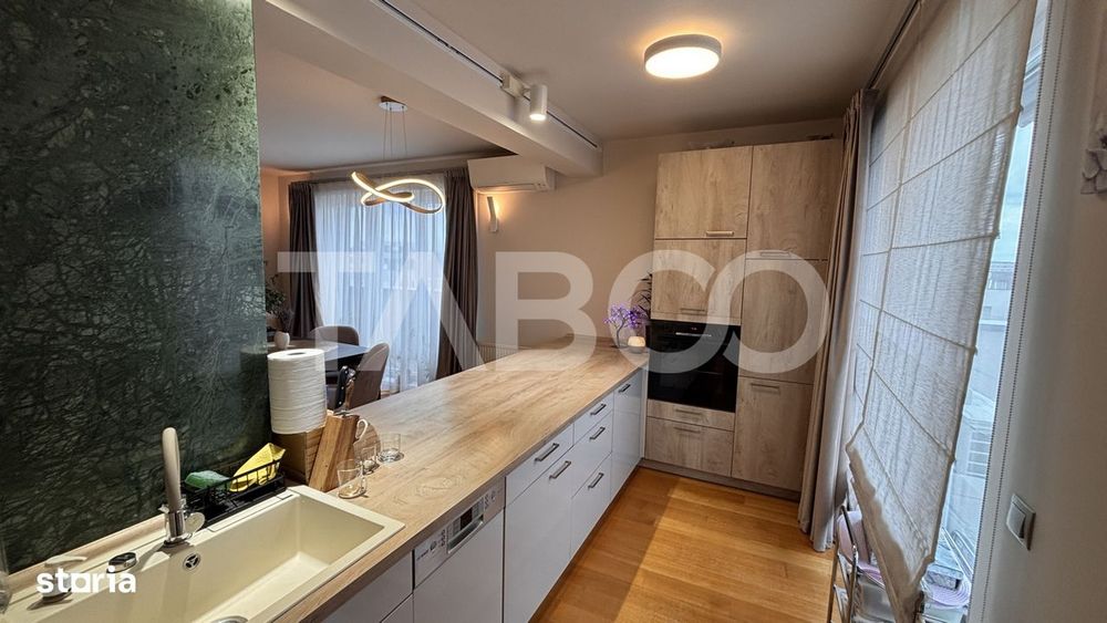 Penthouse 3 camere si doua locuri parcare de vanzare in City Residence