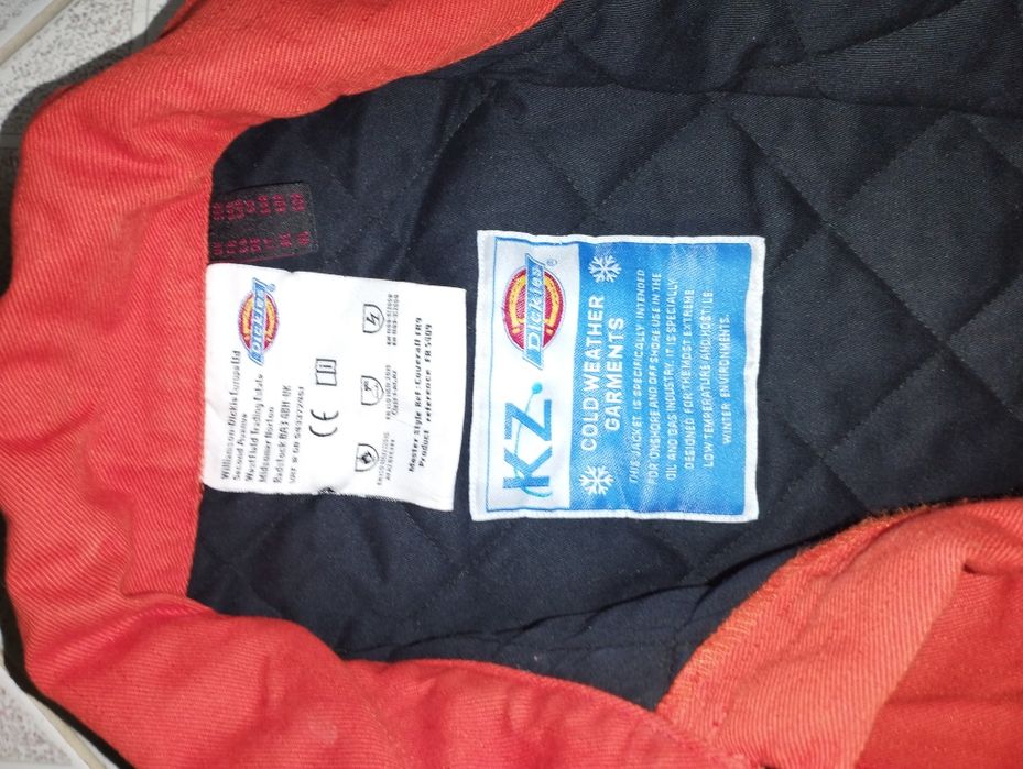 Жұмысқа арналған комбенизон