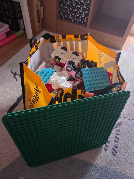 Lot mare LEGO DUPLO original – 6 kg – figurine, animale, mașini, plăci, multe piese