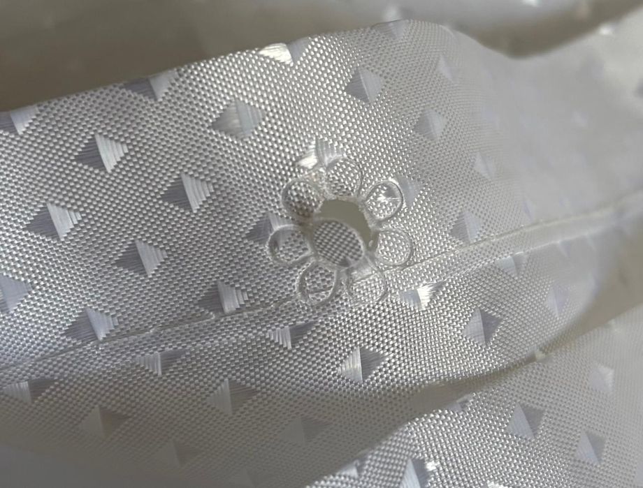 Штора в ванную новая