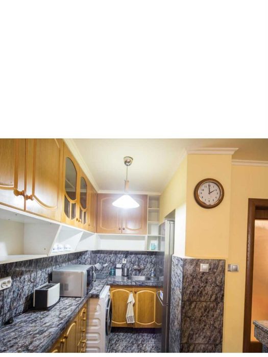 Дава се под наем Тристаен апартамент в Бургас, Лазур - 100 кв.м за 816 € - Снимка #5