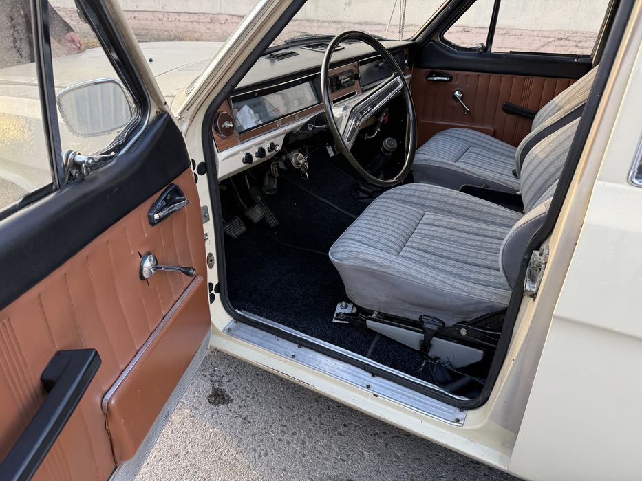 Газ 24 выпуска 1976