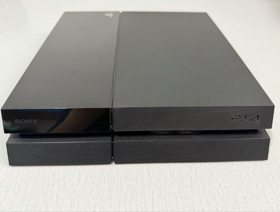 PlayStation 4 без джойстика