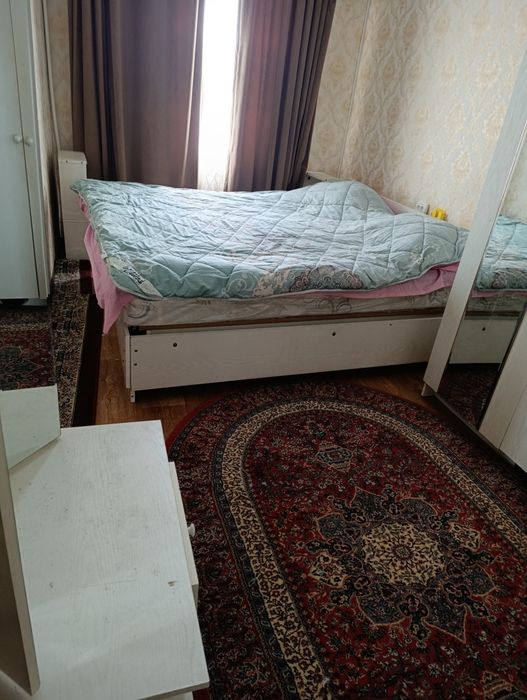 Мебел сотилади бу