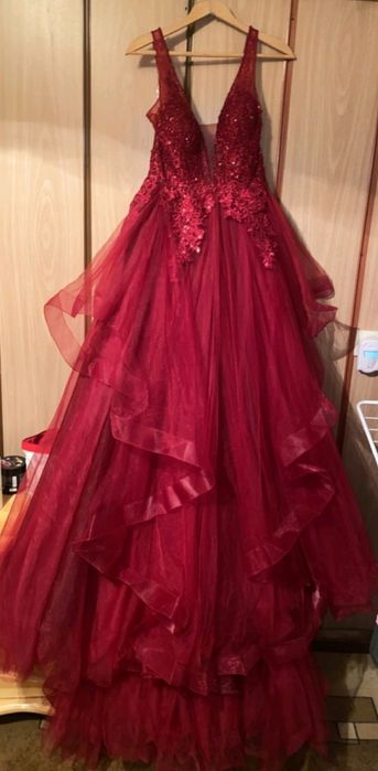 Абитуриентска рокля