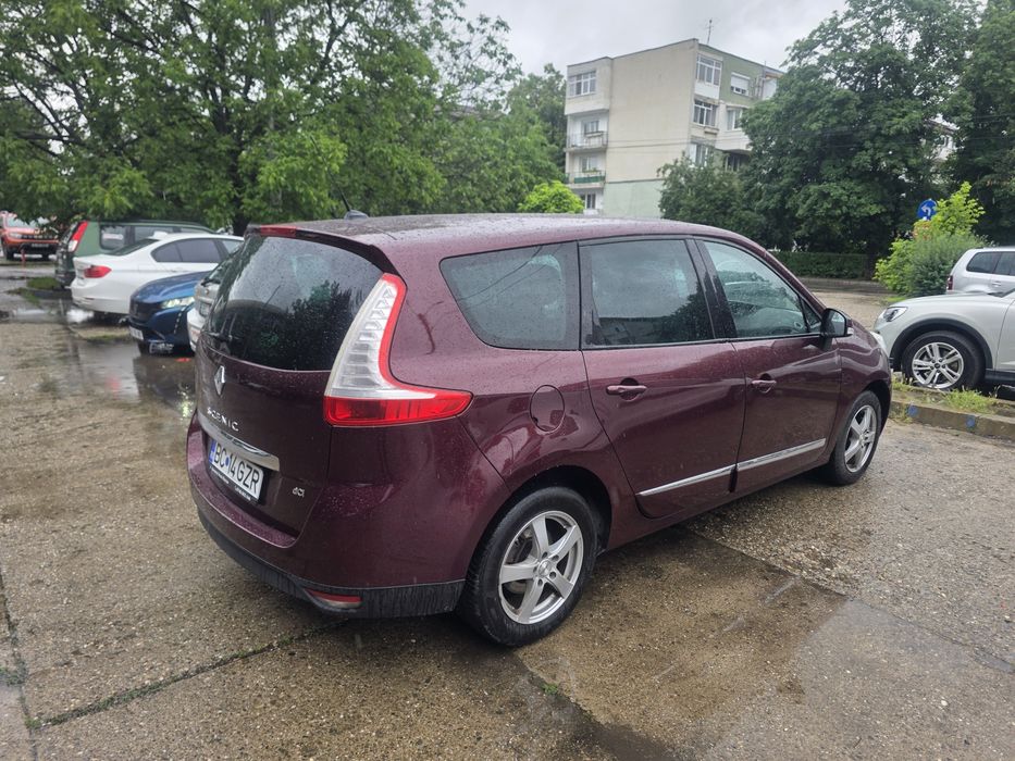 RENAULT Unknown Model 2012 — imagine 5