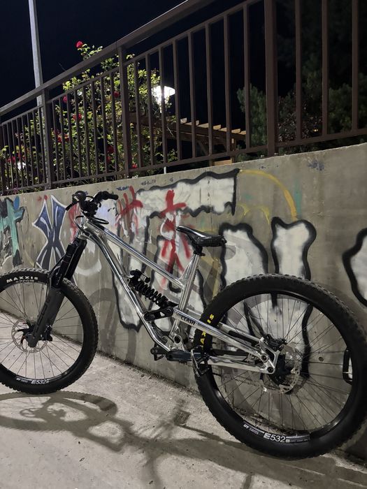 Vand commencal clash 2024