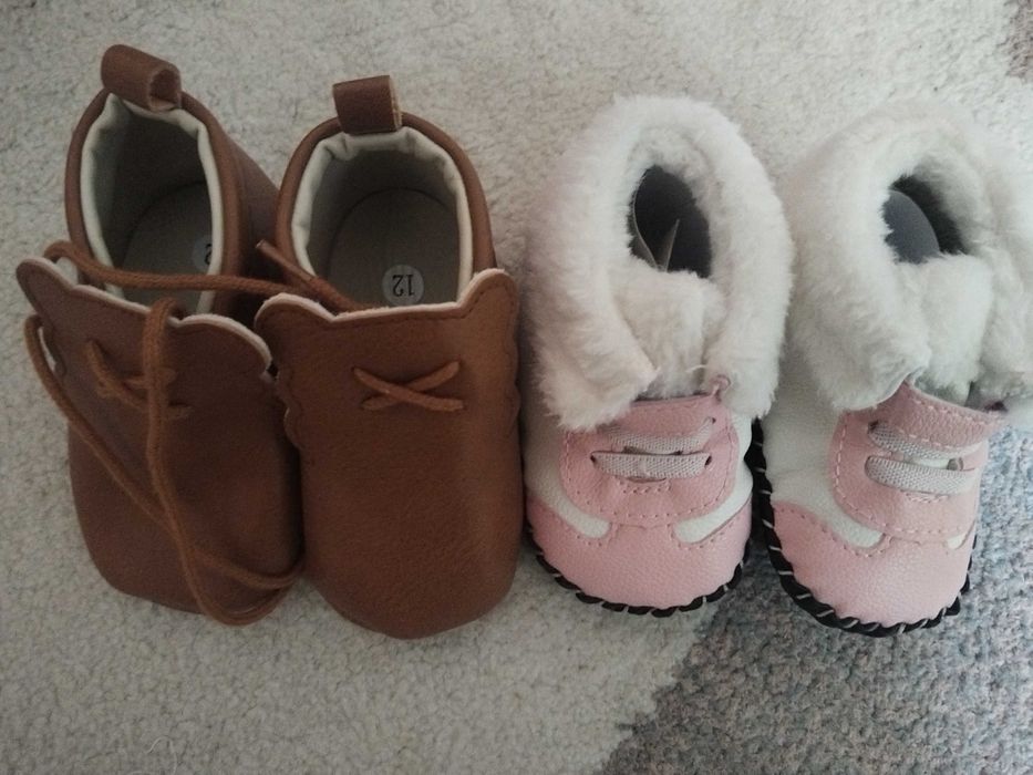 Vand lot hainute si botosei bebe