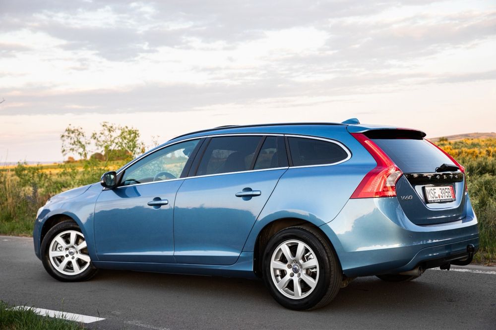 VOLVO V60 2014 — imagine 3