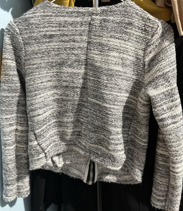 Пакет дамски дрехи – жилетки + 2 парти поли