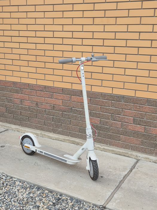 Электросамокат почти новый