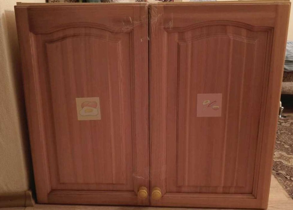 Продам кухонный гарнитур б/у.