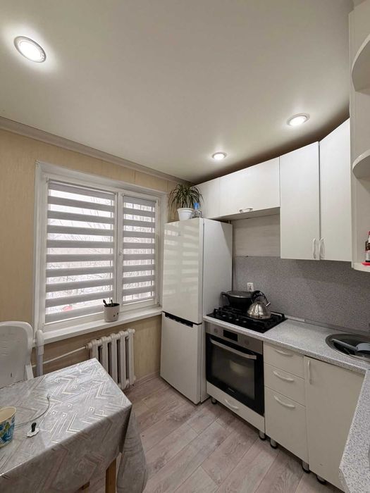 продается 2 ком квартира район Детсад