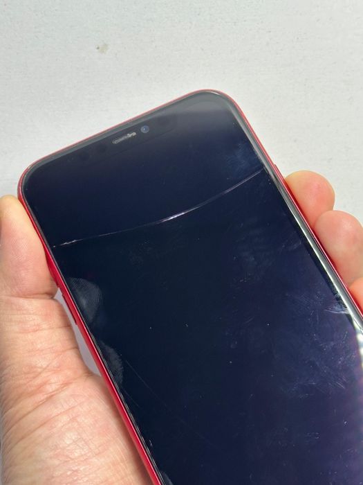 Продам Айфон 11 64г