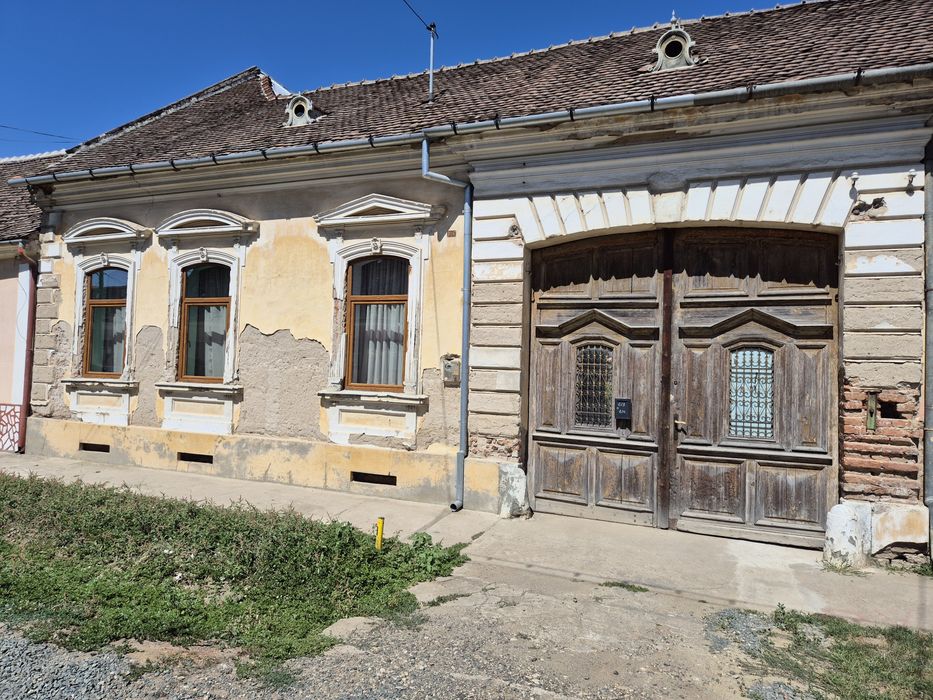 Casă săsească de vânzare – Zăbrani, Arad