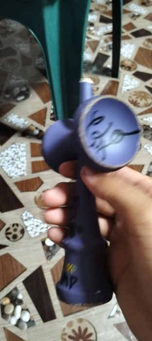 Vând/schimb kendama cu semnătura lui miguel și a lui Cojo