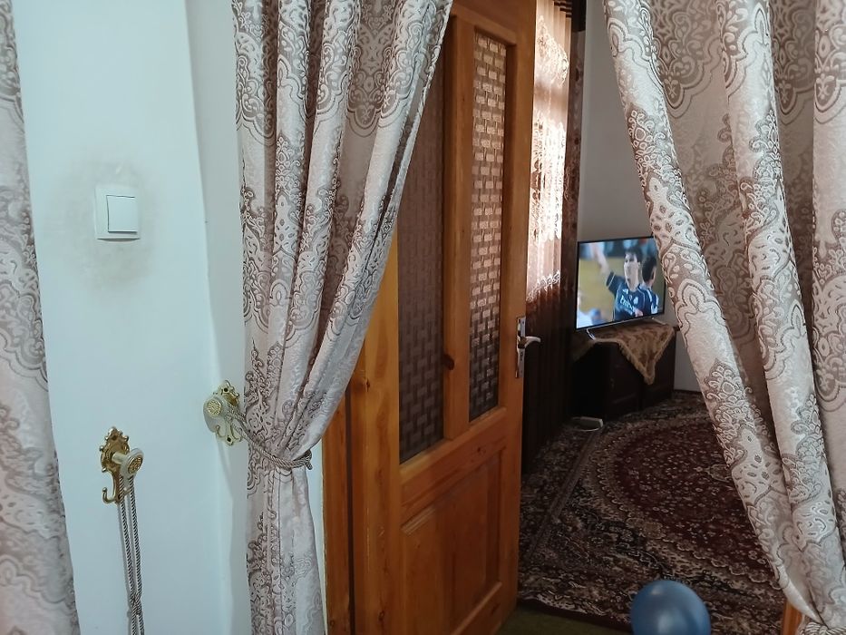 Ховлили Уй сотилади