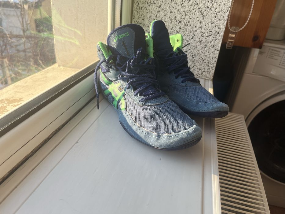 Борцовки Asics !