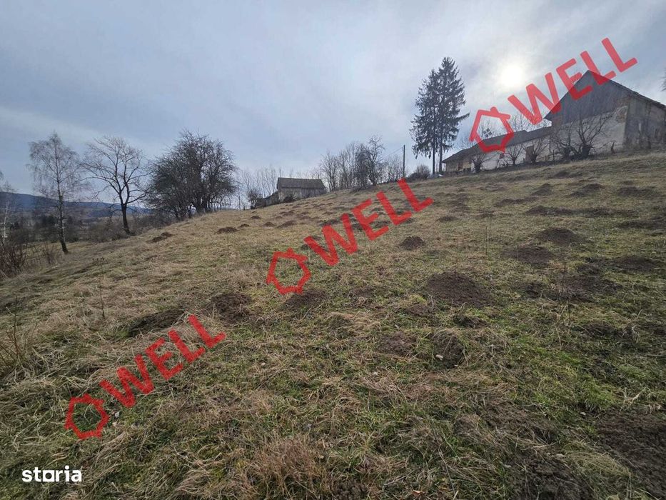 Teren extravilan de vânzare în Sărămaș, pe punctul de numit ,,PARAIE,,