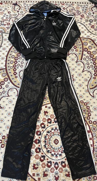 Спортивный костюм adidas для девочек